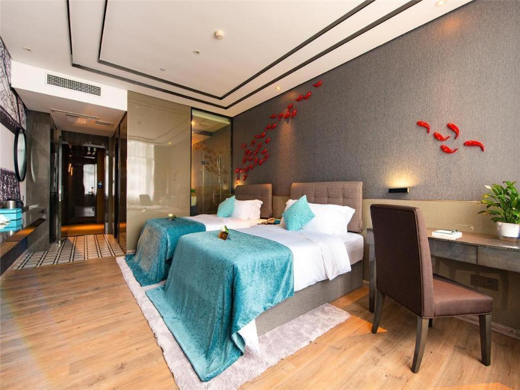 Xana Hotelle-Hotel Luzhou Baizitu Square Exterior photo